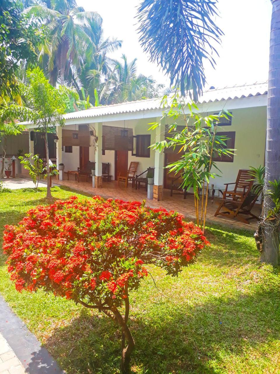 Villa 67 Negombo Exterior photo